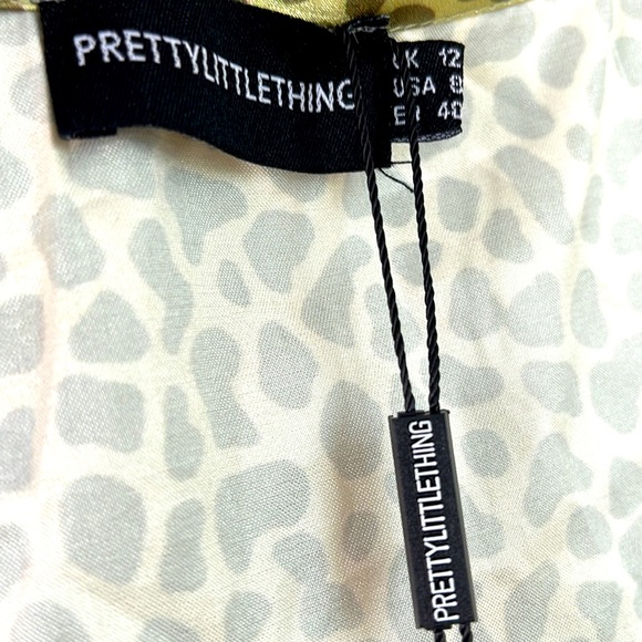 Pretty little thing skirt n long sleeve top set, green giraffe print - Picture 6 of 6